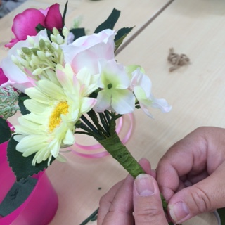 160608　サロン元気　アートフラワー ③紙テープ.JPG