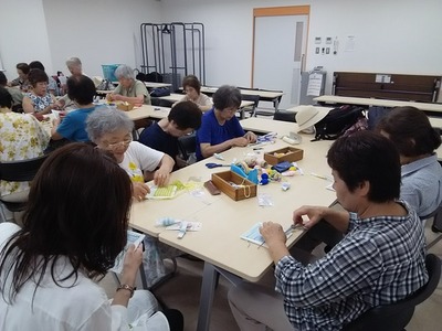 160824　サロン元気　機織り (2).JPG