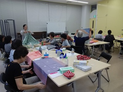 161005　ふろしきラッピング (7).JPG