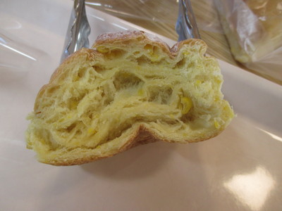 コーンパン中身.JPG