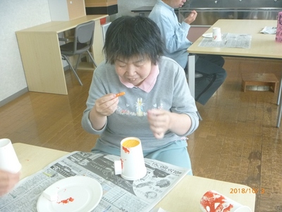 181004　オーロラ　スペシャルデイ「ハロウィンランタンを作ろう♪」 (2).JPG