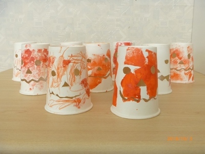 181004　オーロラ　スペシャルデイ「ハロウィンランタンを作ろう♪」 (4).JPG